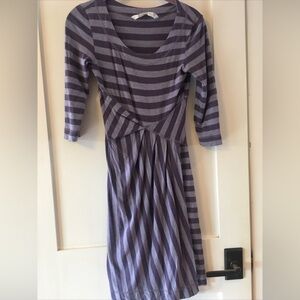 Athleta Dress Women’s Stripe Splendor Lotus Purple Stretch 3/4 Sleeve XXS VGPOC